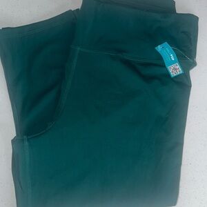 NWT WALKPOP cropped leggings